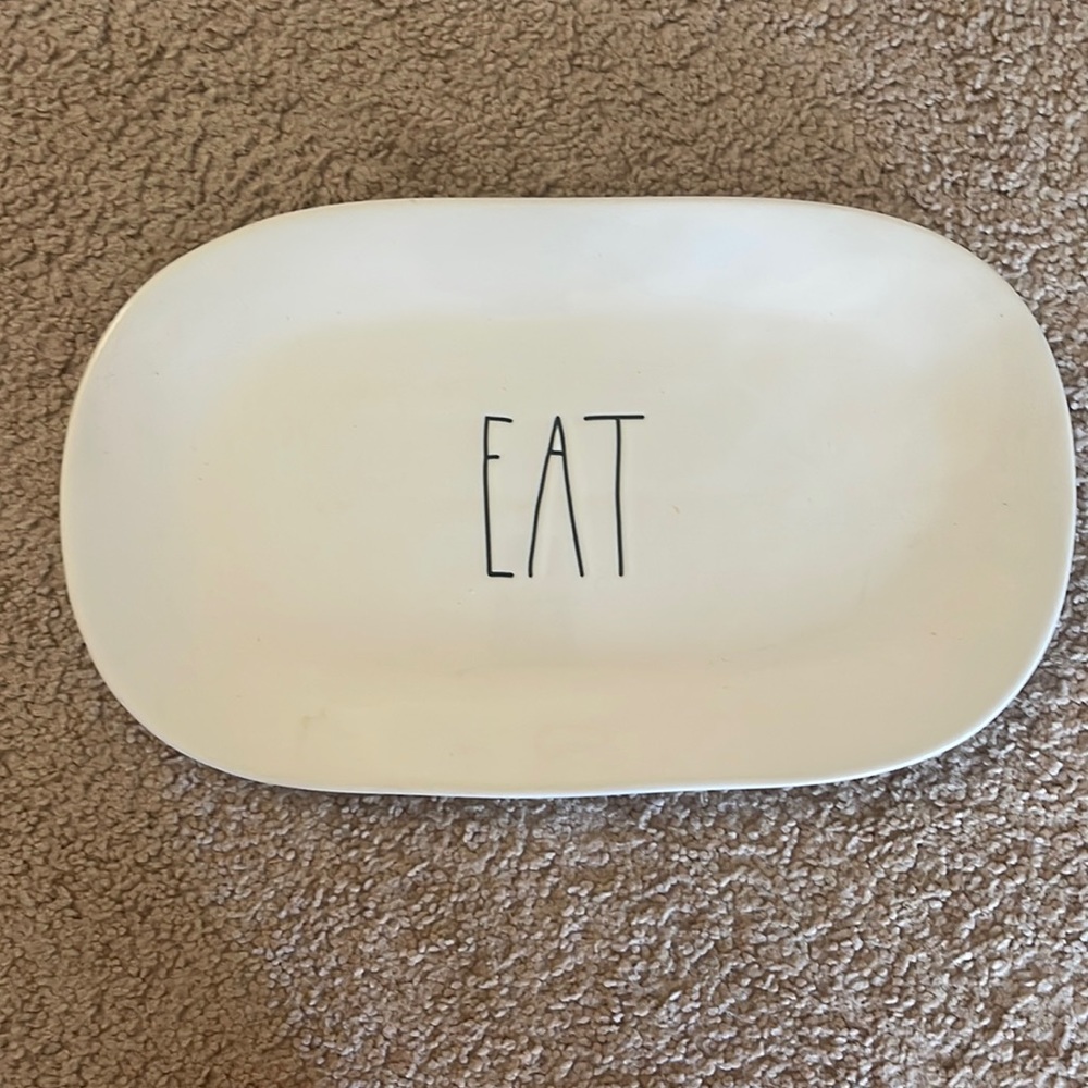 Rae Dunn “EAT” serving plate **NEVER USED**